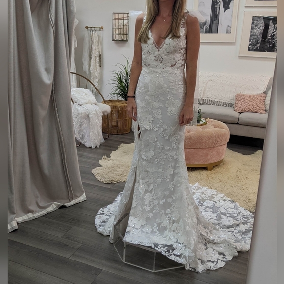 Made with Love Jaymes Wedding Dress NWT - Picture 1 of 3